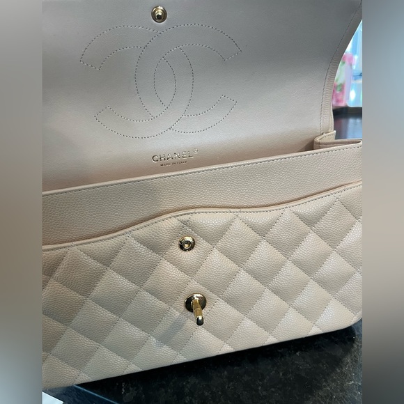 ✔️AUTHENTIC CHANEL✔️Caviar Quilted Jumbo Double Flap Beige PRISTINE CONDITION💯 - Picture 8 of 16